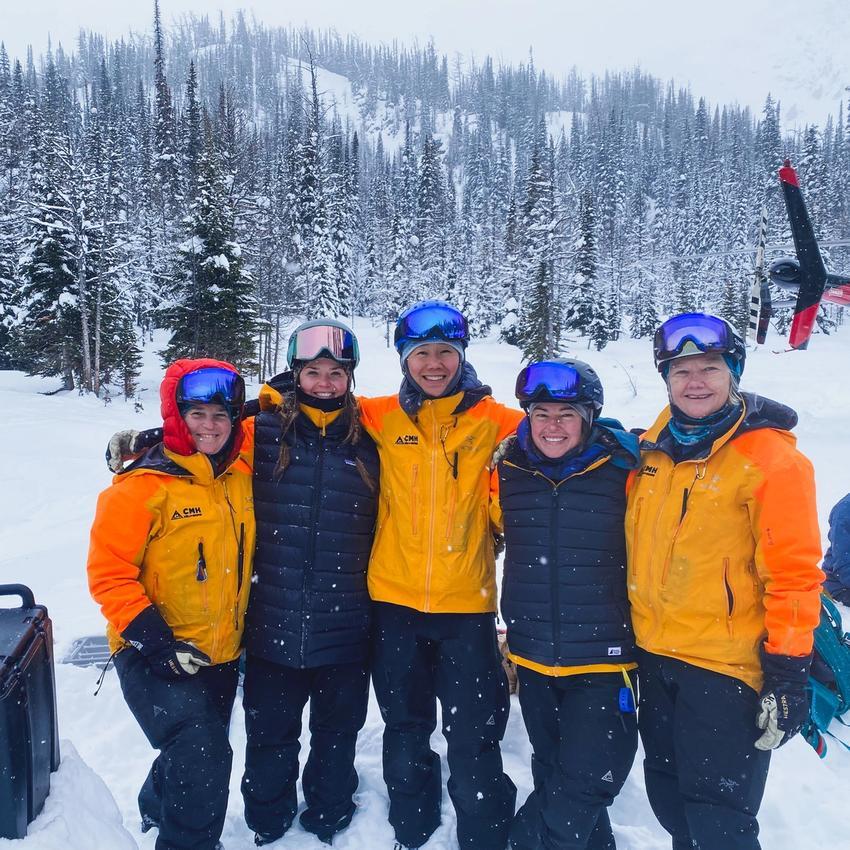 5 CMH ski guides